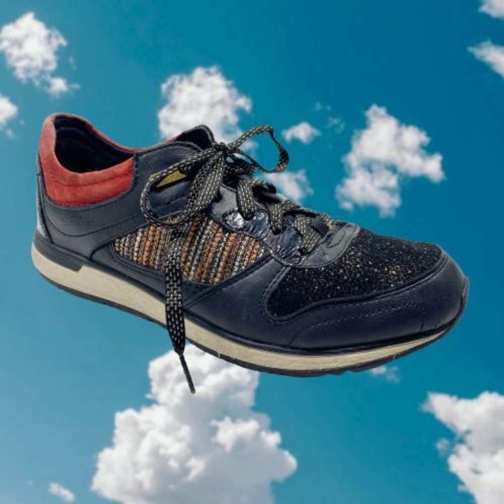 Skechers Black & Gold Metallic Retro Sneakers 9 - Picture 11 of 11